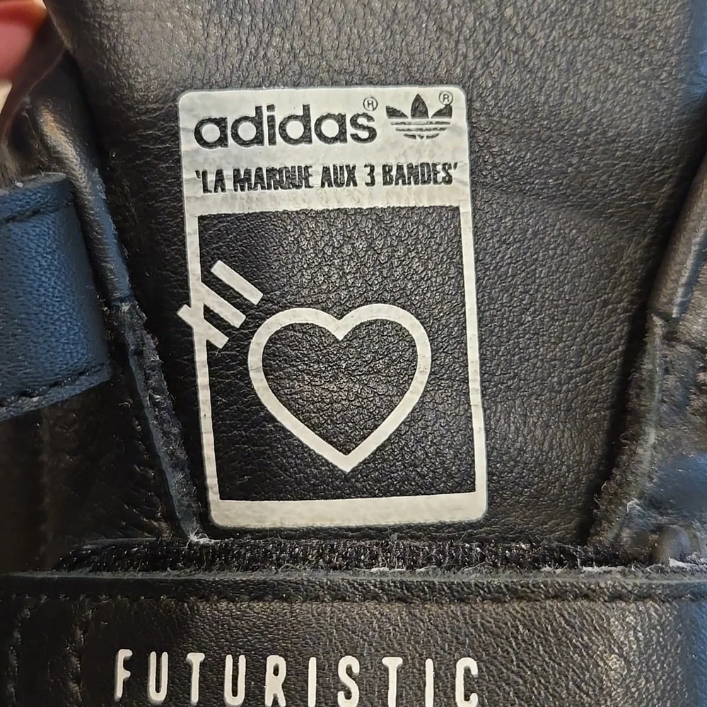 ADIDAS HUMAN MADE X UNOFLC 